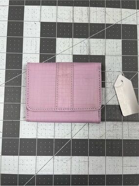 Small Pink Wallet - Brand New - Unbranded